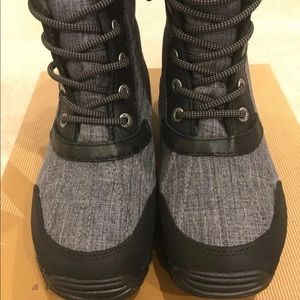 NIB ADIRONDACK BOOT II Winter Boots 5 (FINAL PRICE)
